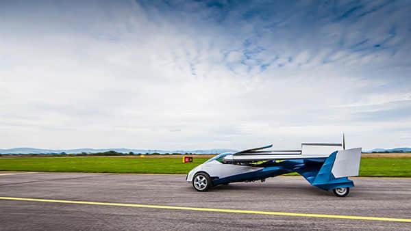 特斯拉将投资约100亿美元用于AI训练推理 加速自动驾驶技术发展